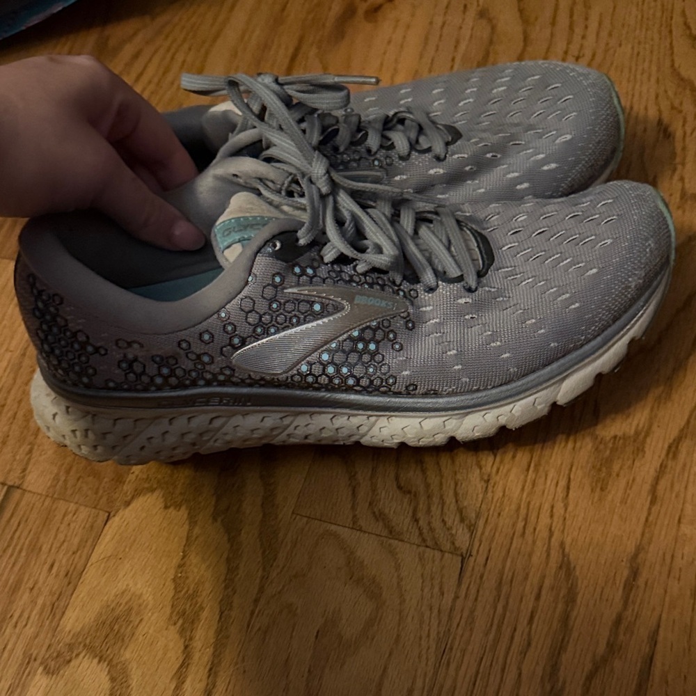 Brooks Women's Gray and Light Blue Athletic Running Shoes - Picture 2 of 3